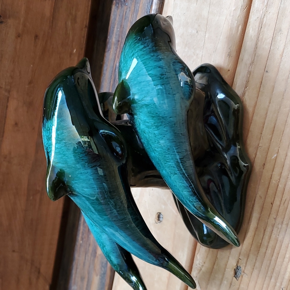 Vtg dolphins blue mountain pottery